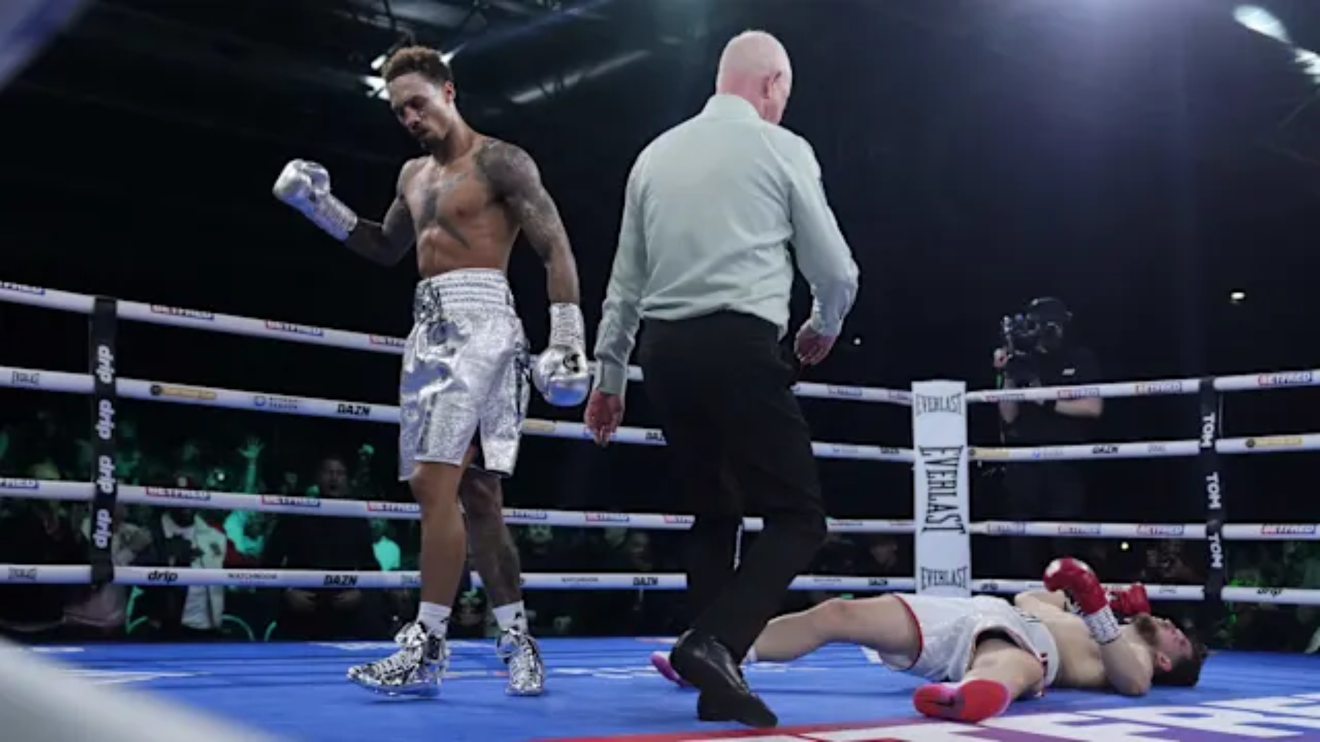 Ben Whittaker Brutal Menang TKO dalam Waktu 135 Detik