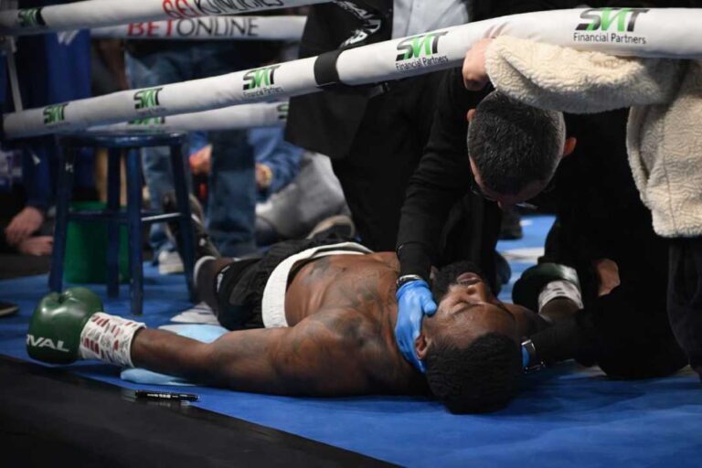 Kejutan Besar di Ring Shakiel Thompson Kalah KO di Detik Terakhir