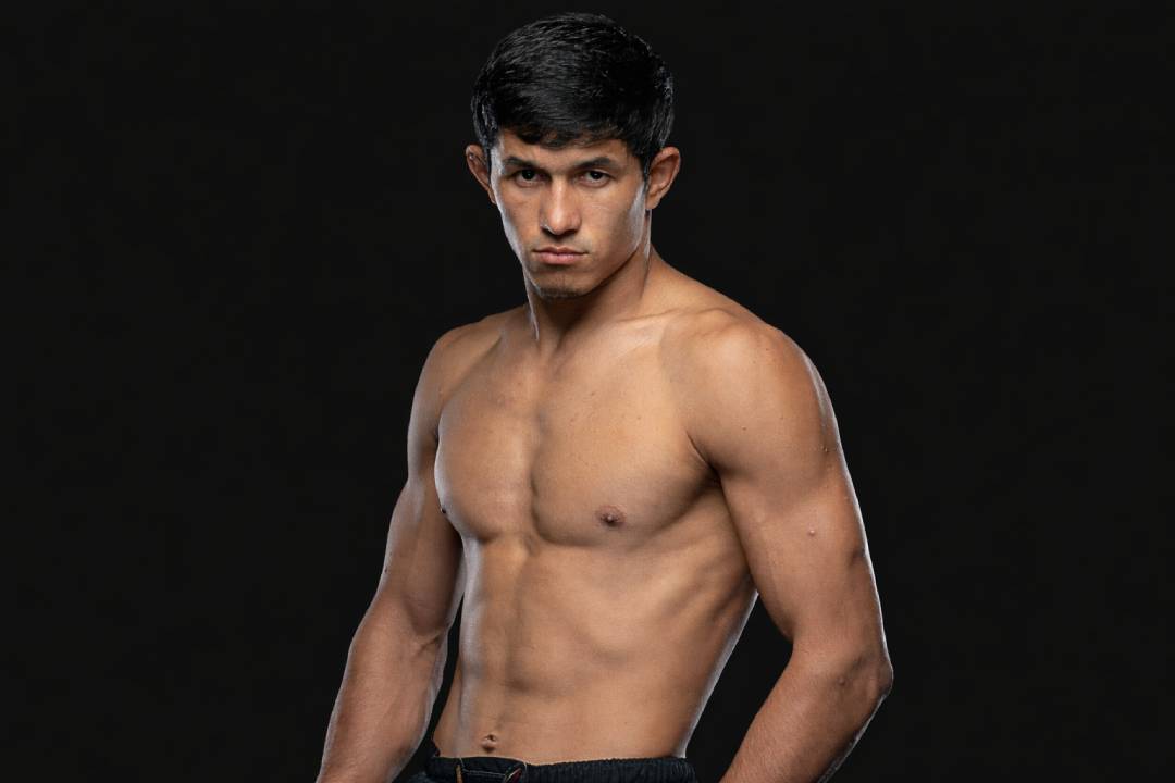 Duel Panas ONE Championship: Kholmirzaev vs Wakamatsu Siap Guncang Dunia MMA