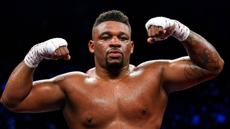 Jarrell Miller Tantang Deontay Wilder: Duel Panas Divisi Heavyweight